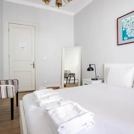 Authentic Charming 3bed15bath Home! #379 Istambul